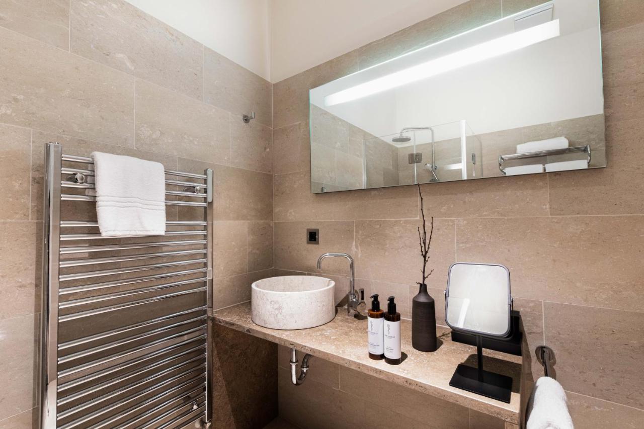 Zola Hotel - Palais De Boheme Adults Only เวียนนา ภายนอก รูปภาพ